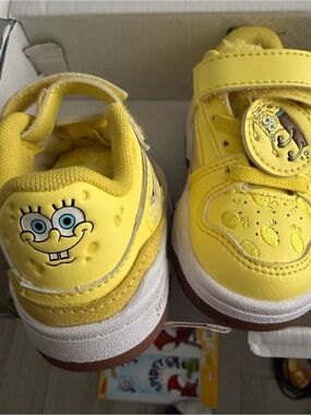 Puma Kids Yellow Character Velcro Sneakers